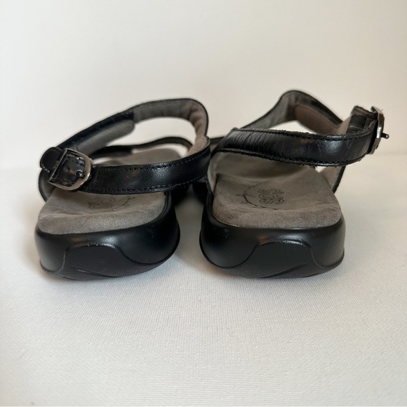 SAS Nudu Strap Tripad Comfort Sandals in Midnight Black - Size 7.5 - Picture 7 of 14